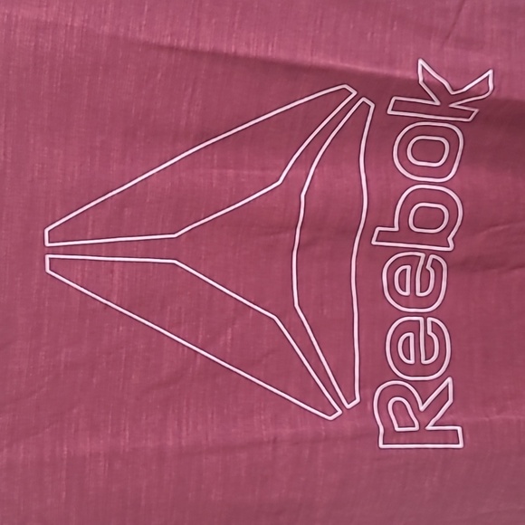 REEBOK - Logo T-Shirt - Picture 3 of 4